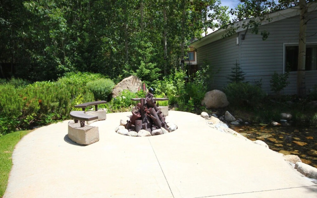 Liftside 17B by SummitCove Vacation Lodging