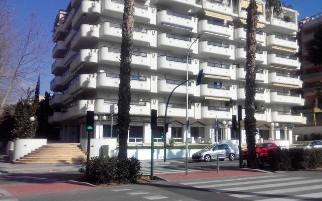 Apartment with One Bedroom in Salou, with Wonderful Mountain View, Pool Access And Wifi - 850 M From the Beach