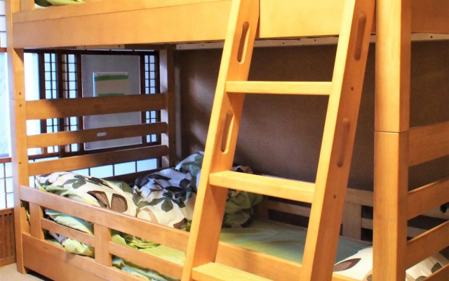 Deer Guesthouse - Hostel