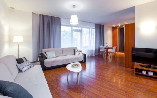 FriendHouse Apartments - Aparthotel