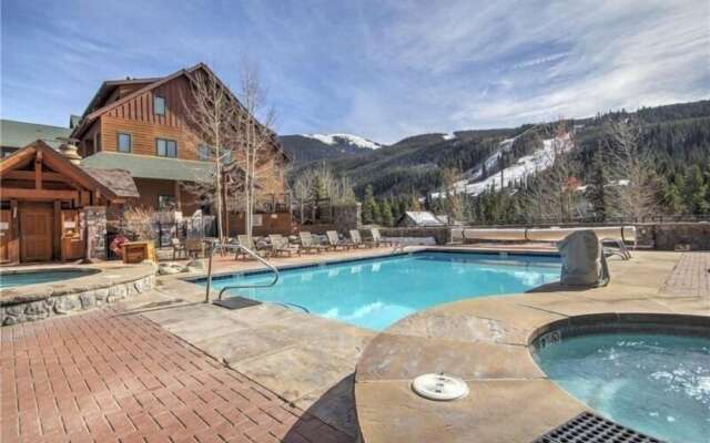 Jackpine Lodge 2 Bedroom Condo