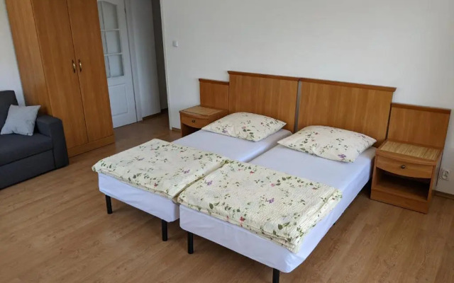 Pokoje Gościnne - Leśna 8