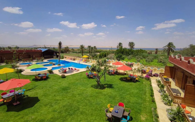 Tunis Pyramids Hotel