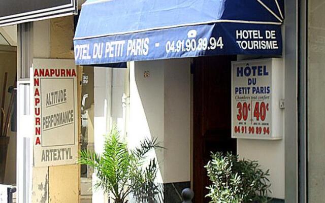 Hotel Du Petit Paris