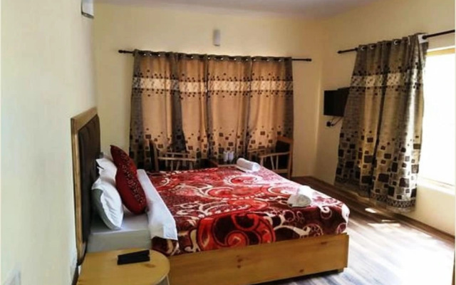 Hotel Khakshal Chubi