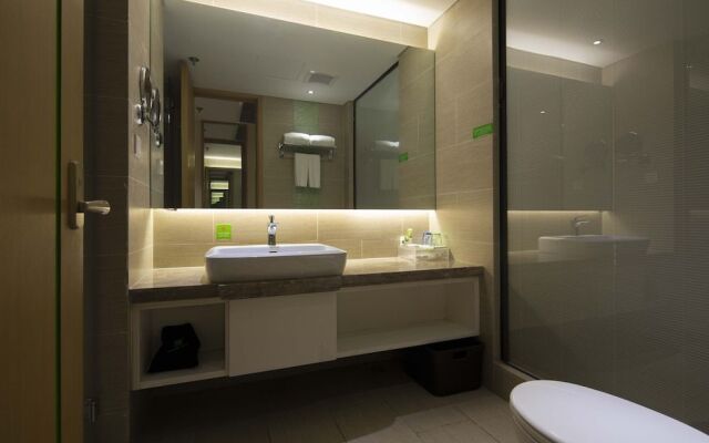 IBIS Styles NT WZ Intl Plz