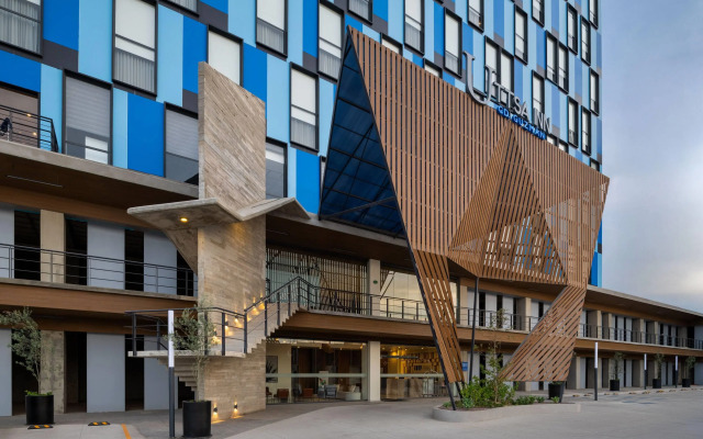 Tryp By Wyndham Ciudad Guzman Uttsa