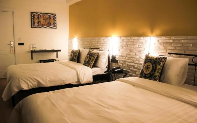 Think Hotel