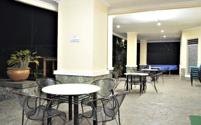 ZEN Rooms Basic Cipanas Km.78