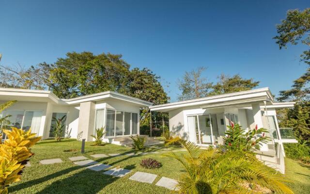 Adeluna Luxury Villas