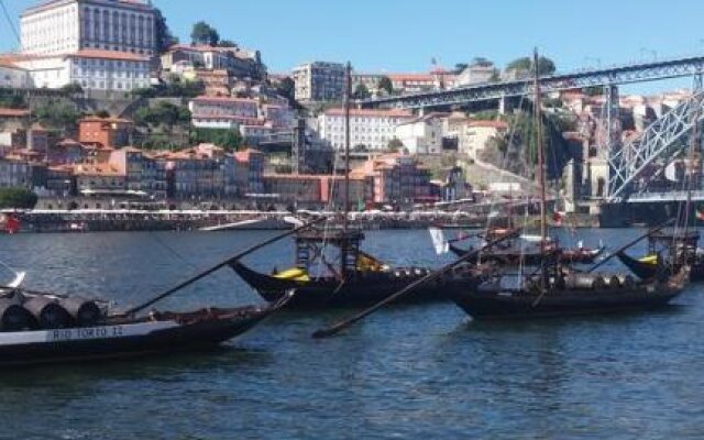 Douro & Sea - River Side