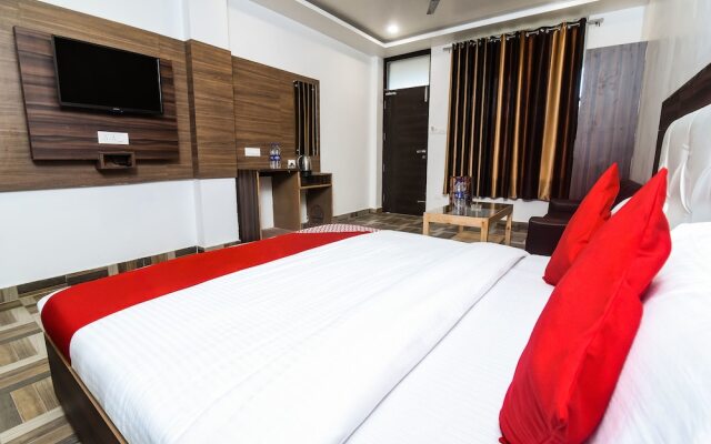 OYO 15806 Hotel Naddi Hills