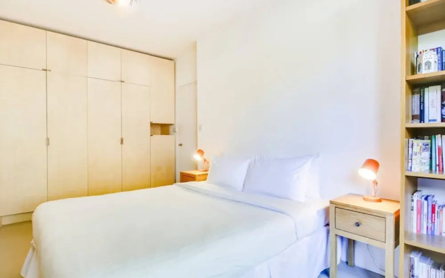 Stylish, Bright Apartment w/ Private Garden