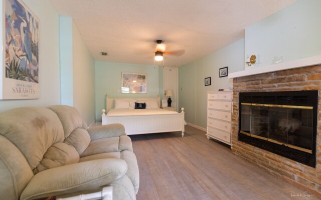 The Village House by Beachside Management