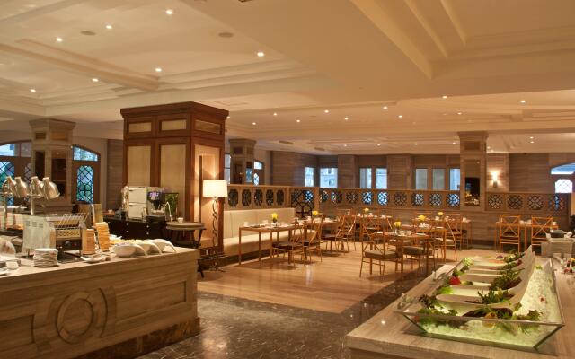 Crowne Plaza Resort Sanya Bay by IHG