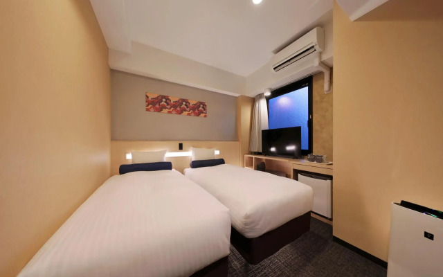 Shinsaibashi Higashi Crystal Hotel