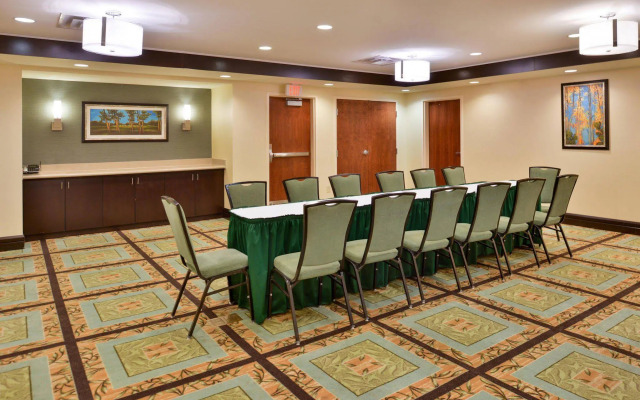 Hampton Inn & Suites Fort Belvoir Alexandria South