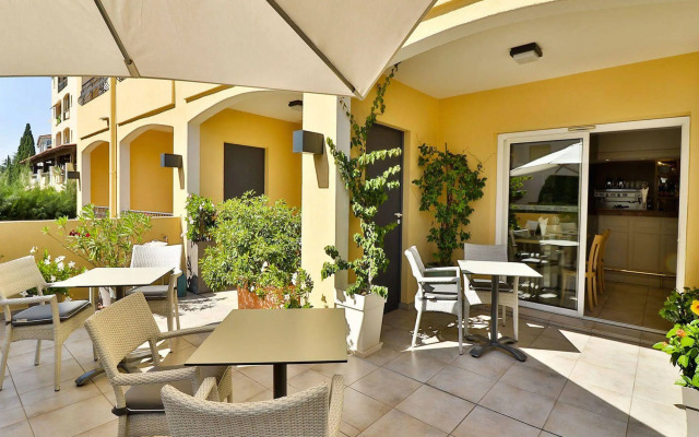 Hotel Le Petit Prince