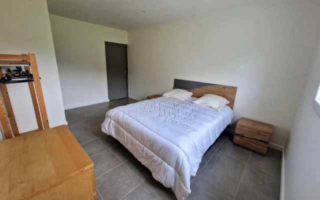 Spacious House Near Pink Granite Coast