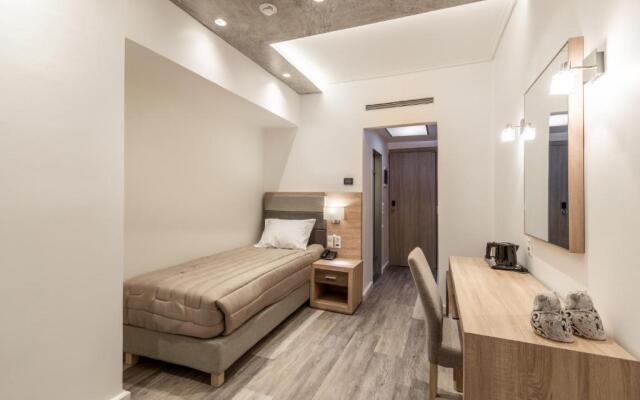 Xenophon Hotel