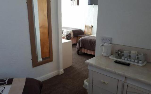 OYO Delton Hotel Blackpool Pleasure Beach