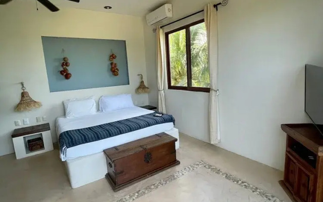 Luxury Ocean Front Villa - Adults Only