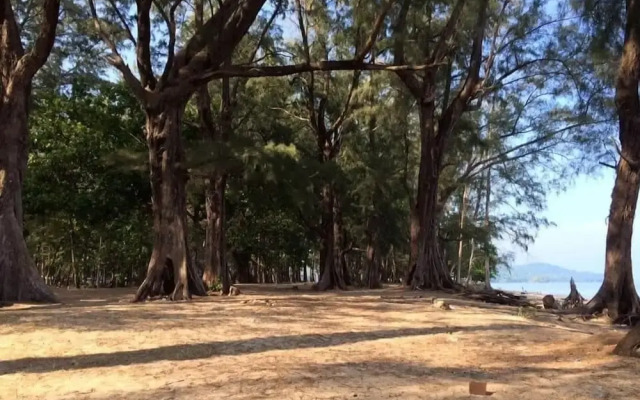 Malai Maikhao Near Beach