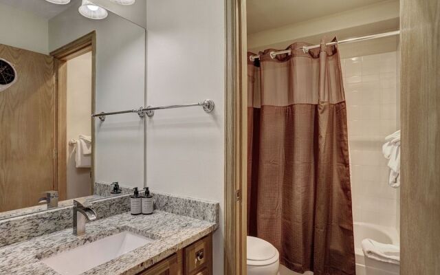 River Mtn Lodge W103