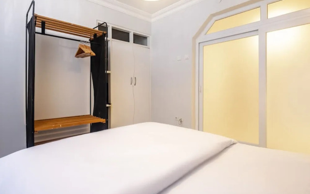 Central Flat Close to Shopping Malls in Sisli