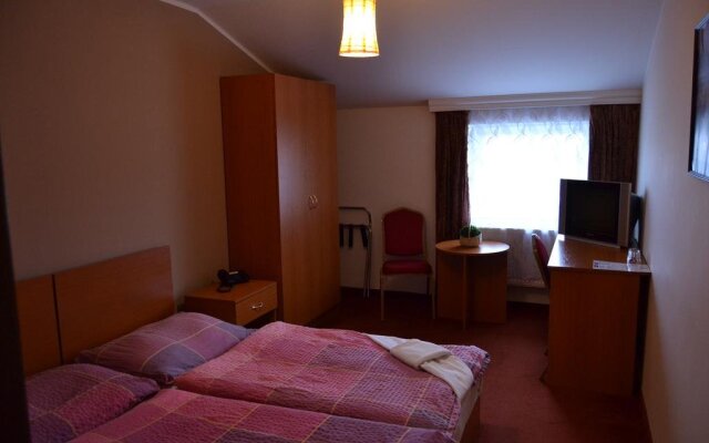 Hotel Cerný Orel