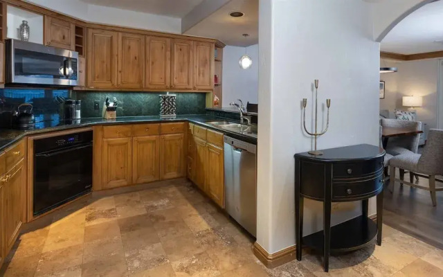 Vail Village Gravity Haus 2 Bedroom Condo