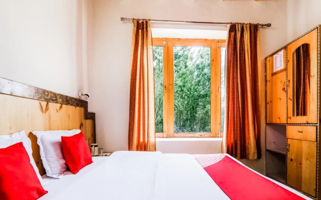 The Mir Villa by OYO Rooms