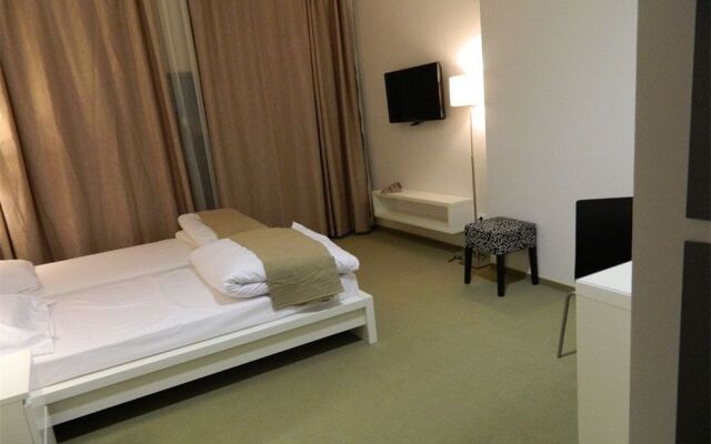 Hotel City Central International
