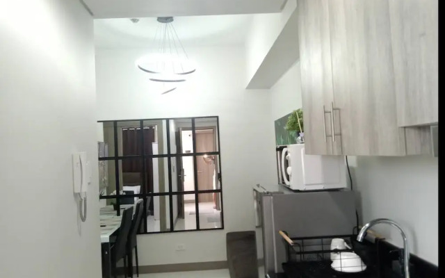 Cozy Luxurious Place Near MOA Picc CCP Free Wi-fi