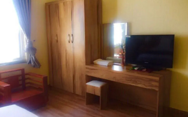 Westlake Hotel - Lac Long Quan