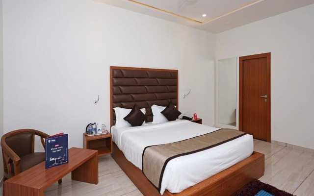 Hotel Paras Royale