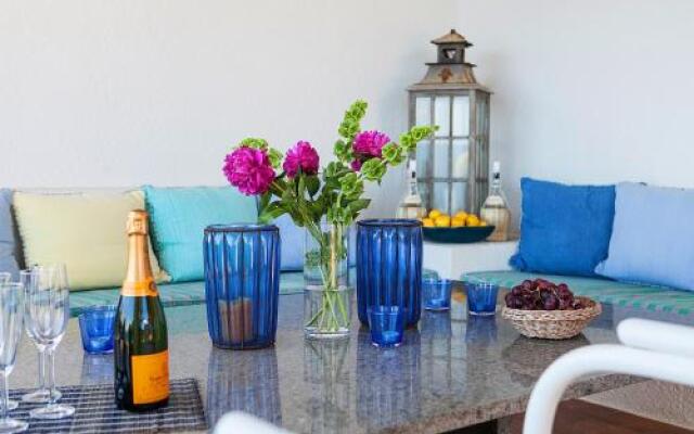 Sea Front Villa with Access Mallorca 8 Pers