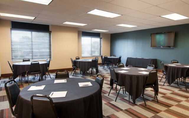 Wingate by Wyndham Columbus / Polaris
