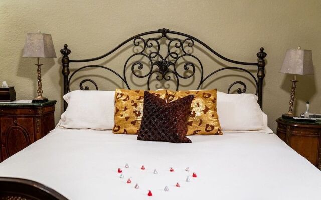 Decatur CourtHouse Suites