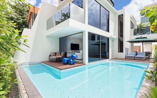 3br Luxury Beachfront Pool Villa