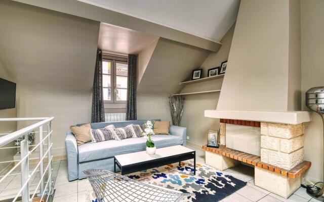 2066 - Saint Germain des Prés - Amazing Duplex