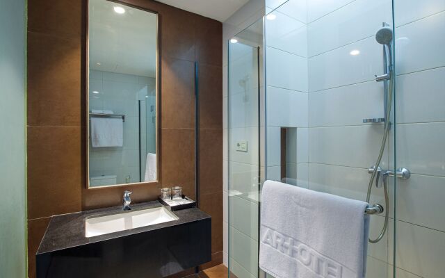 Miers Kuningan ARTOTEL Curated