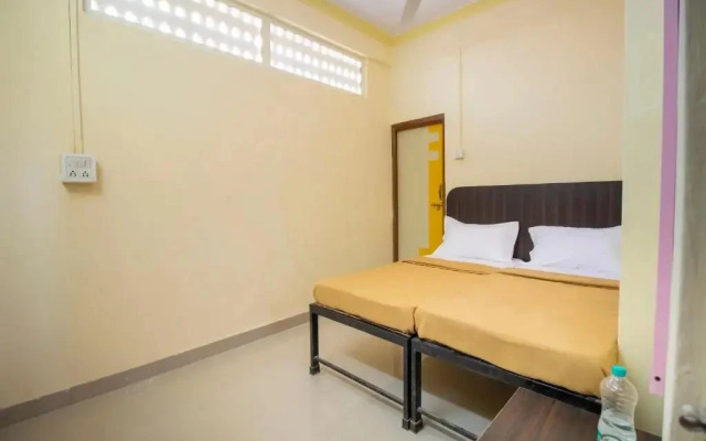 Shree Gajanan by OYO Rooms