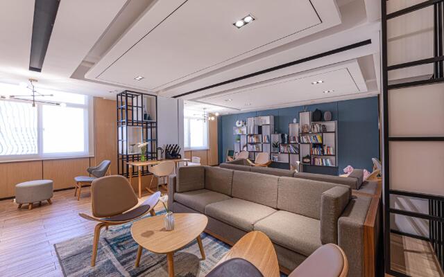 Atour Hotel Nantong Zhongcheng