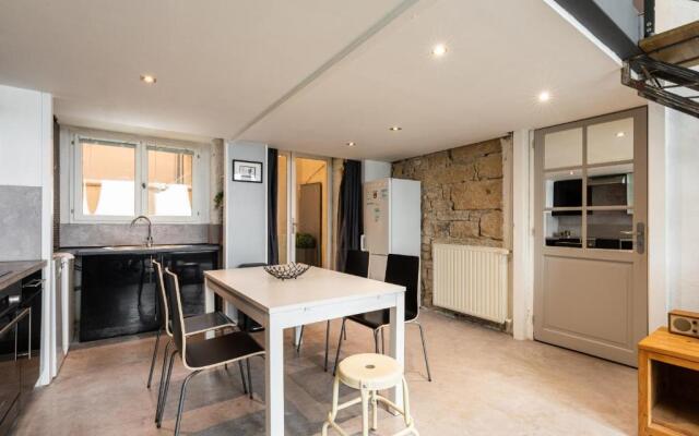 Dify Le Lodge D'ainay