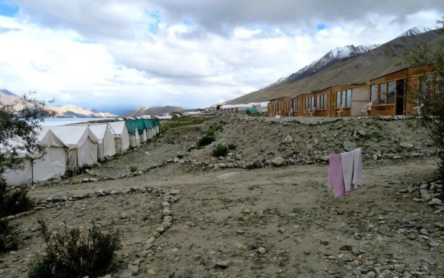 Pangong Lake View Cottages and Camps