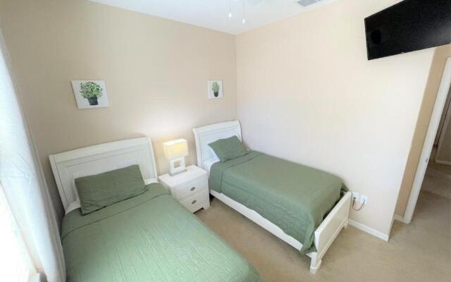 Crystal Cove by CozyKey Vacation Rentals