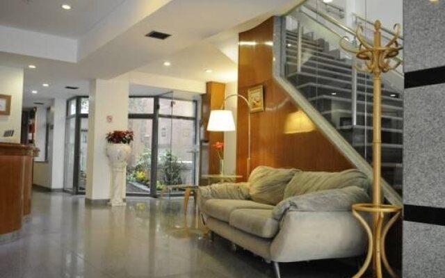 Hotel & Apart Argentino La Plata