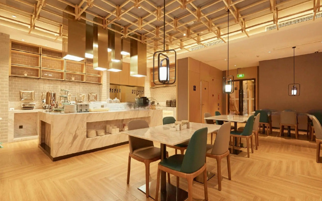 Atour Hotel New International Expo Center Shanghai