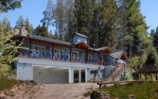 Fantastic 4Bedr Chalet Lake Views HV8